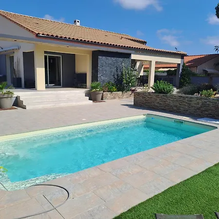 Villa Belle Avec Piscine Vue Montagne A 10 Mn De La A *