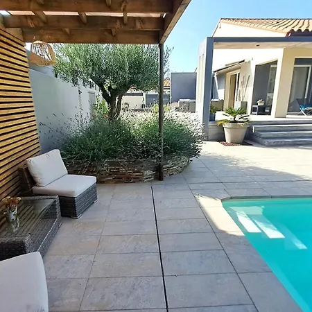 Belle Avec Piscine Vue Montagne A 10 Mn De La A Villa